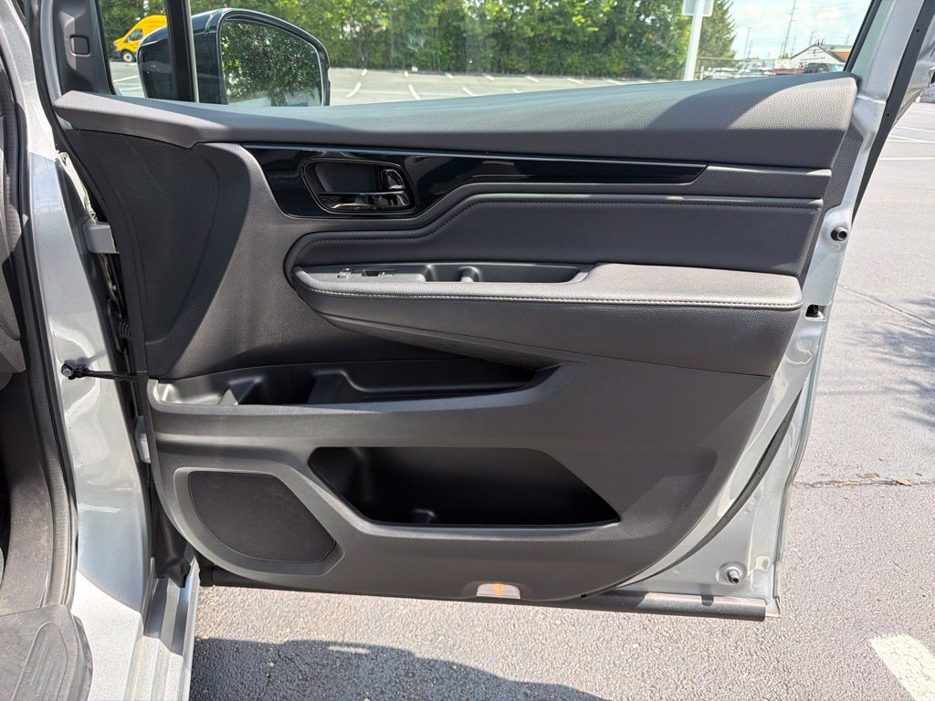 2025 Honda Odyssey Elite - Photo 26