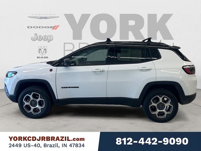Used 2022 White Jeep Trailhawk image 2