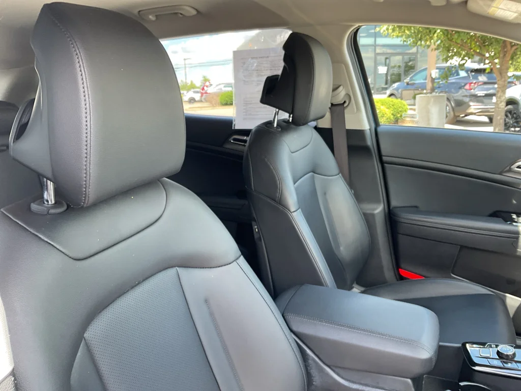 Used 2025 Vesta Blue Kia EX image 12