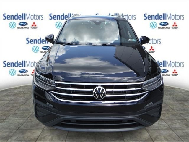 Certified Used 2023 Black Volkswagen 2.0T SE image 5