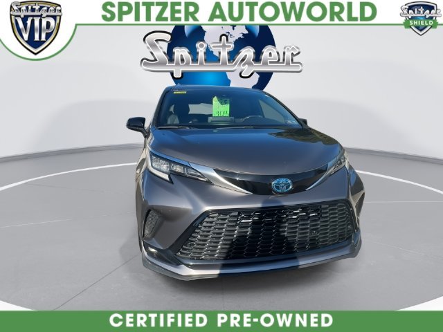 Used 2022  Toyota XSE image 3
