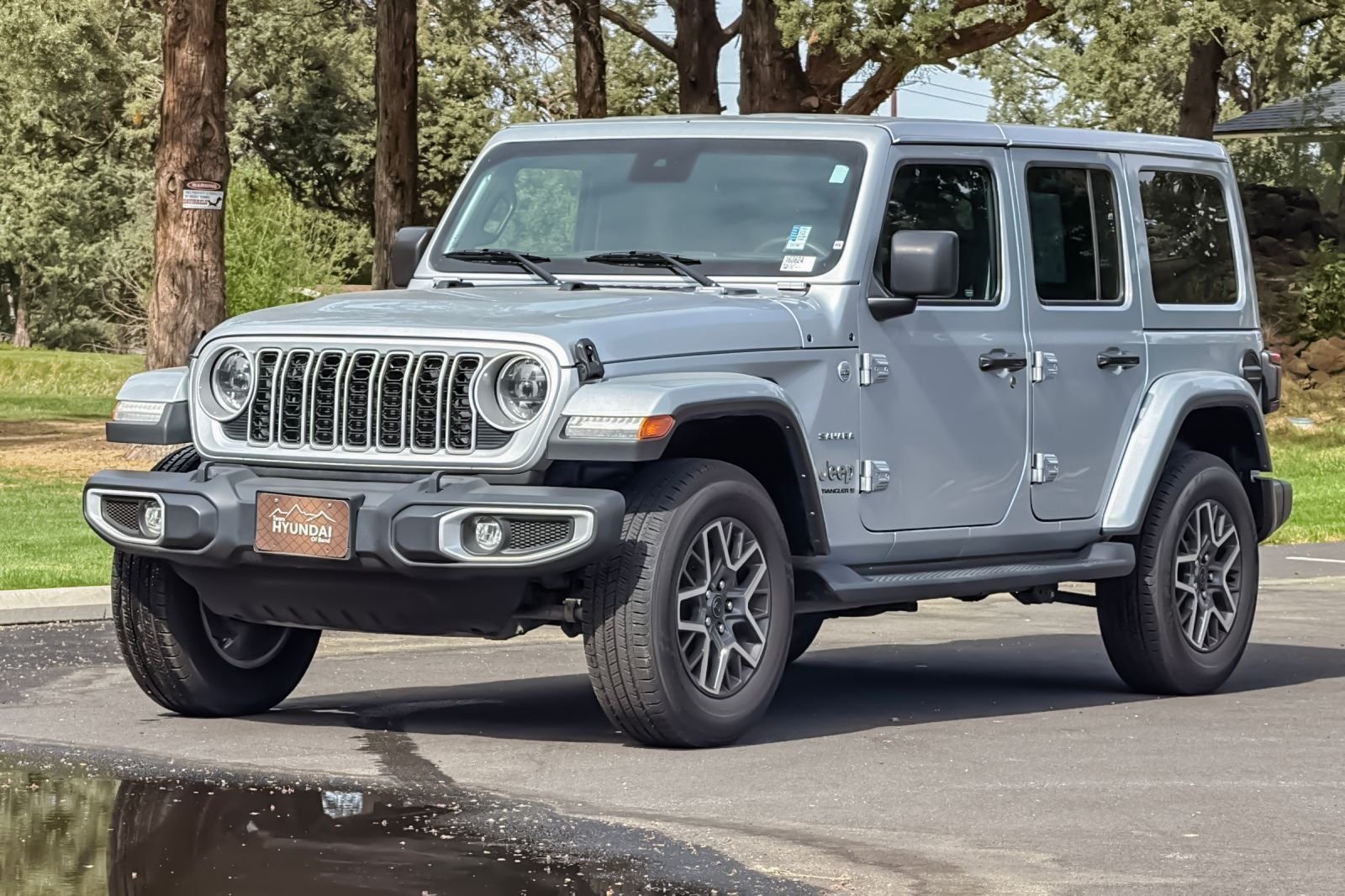 2024 Jeep Wrangler 4-Door Sahara - Photo 9