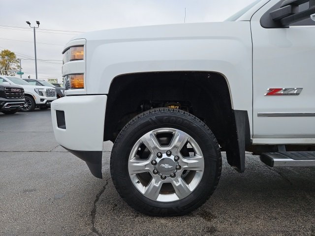 2018 Chevrolet Silverado 2500HD LTZ photo 3