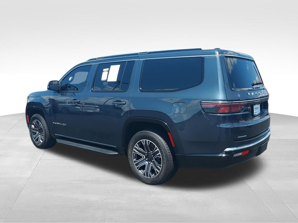 Used 2023 Gray Jeep Base image 6