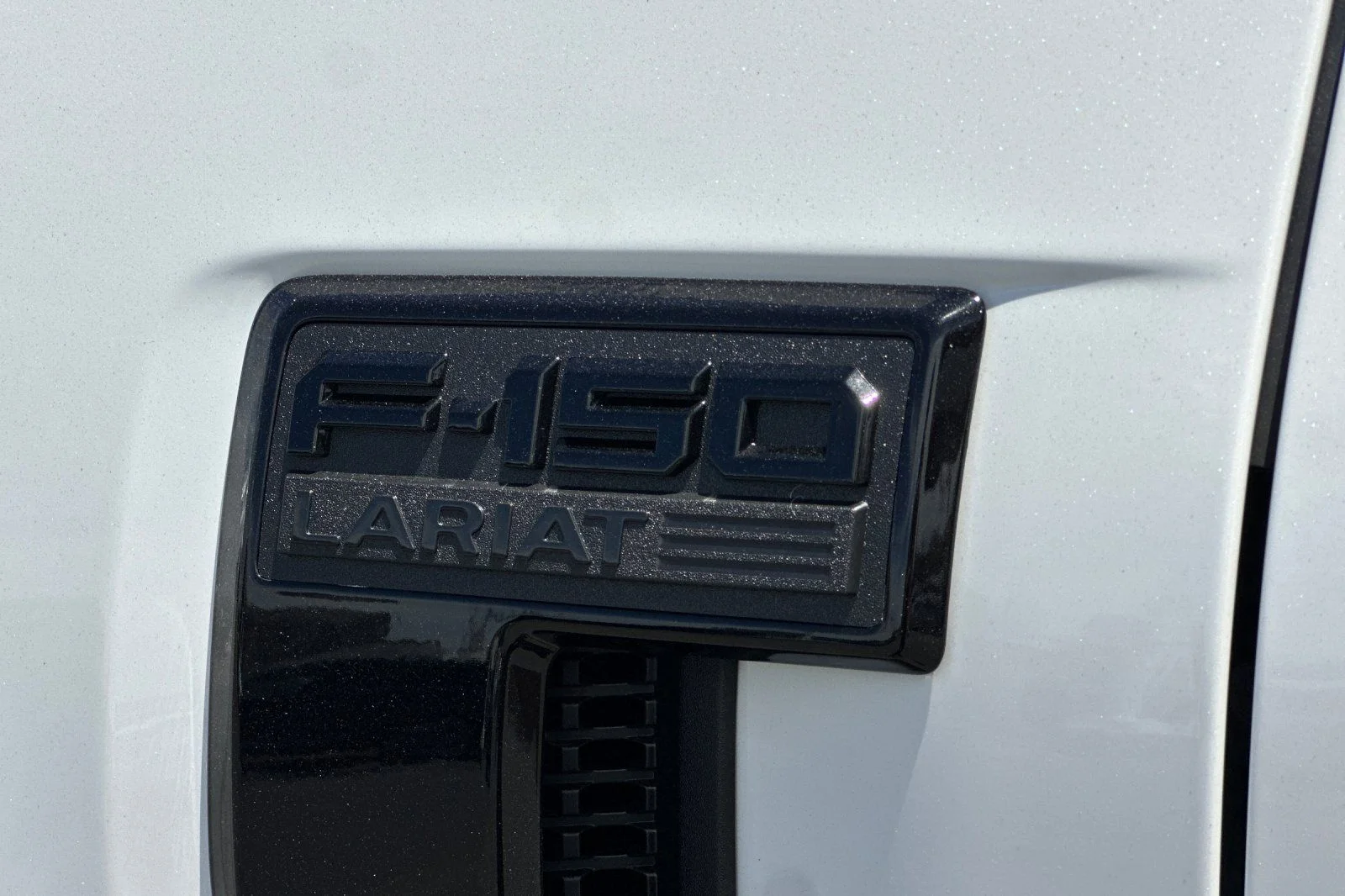 New 2026 Star White Metallic Tri-Coat Ford Lariat® image 25
