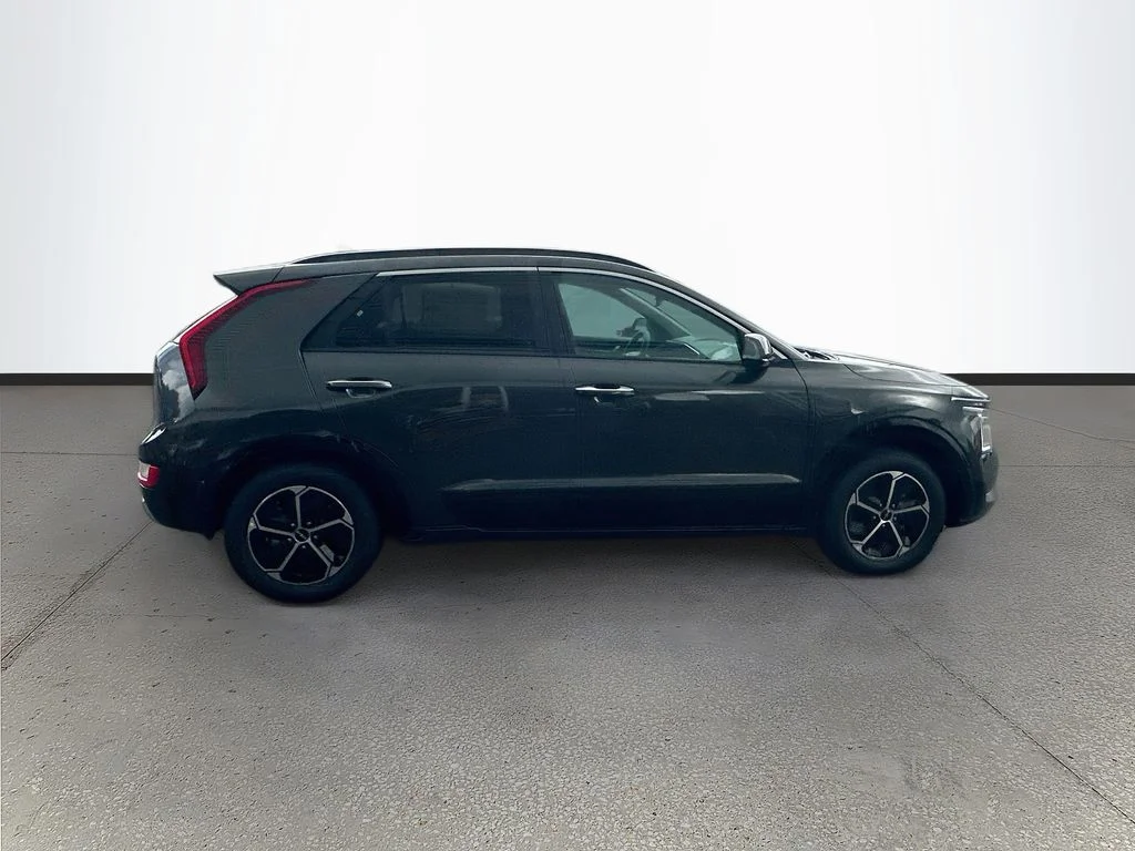 New 2026 Interstellar Gray Kia SX image 8