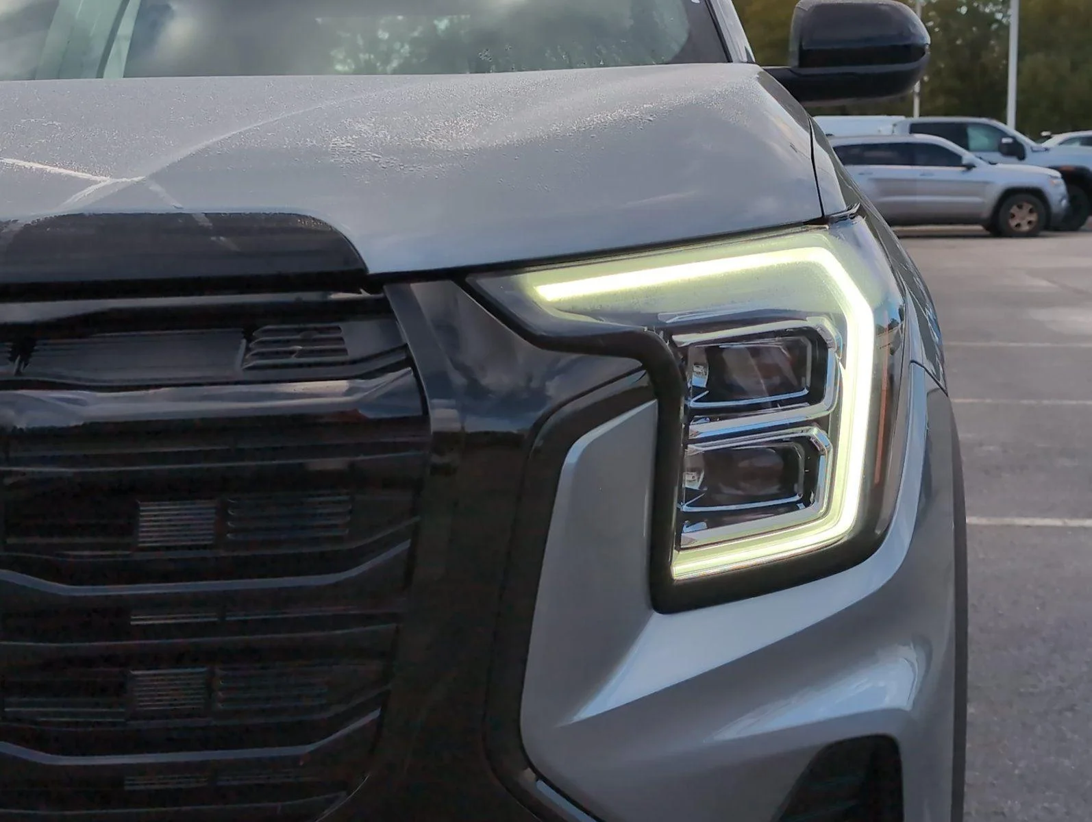 New 2026 Sterling Metallic GMC Elevation image 33