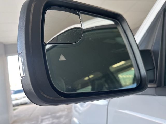 New 2026 Bright White Clear-Coat Exterior Paint RAM Laramie image 14