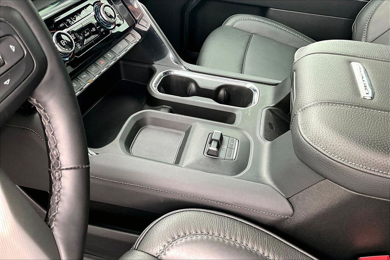 2025 GMC Sierra 3500HD Denali - Photo 21