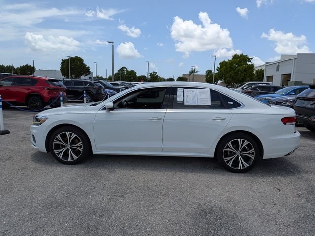 Used 2020 White Volkswagen 2.0T SEL image 7