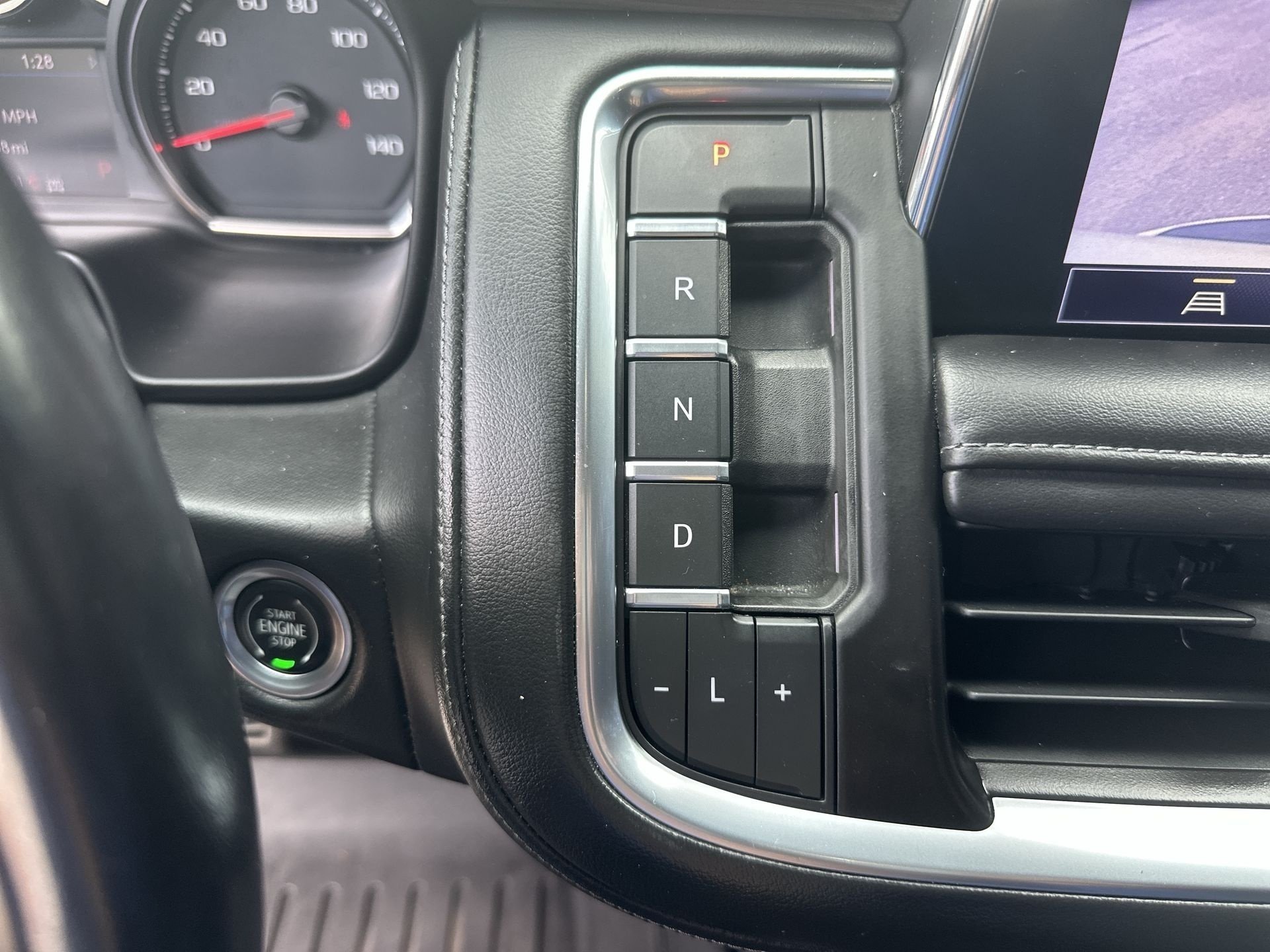 Used 2021 SUMMIT WHITE Chevrolet Z71 image 16