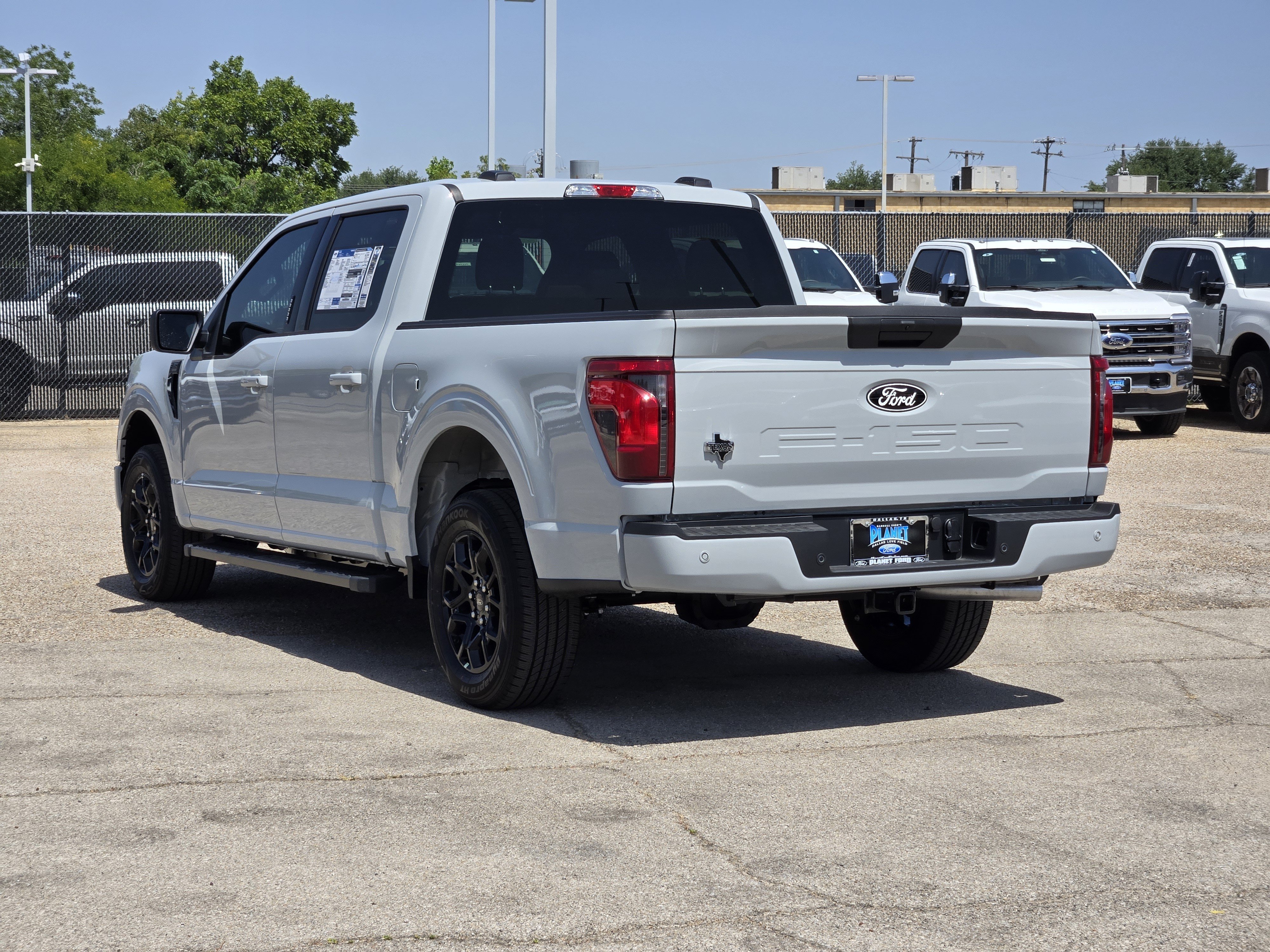 New 2026 Avalanche Ford XLT image 3