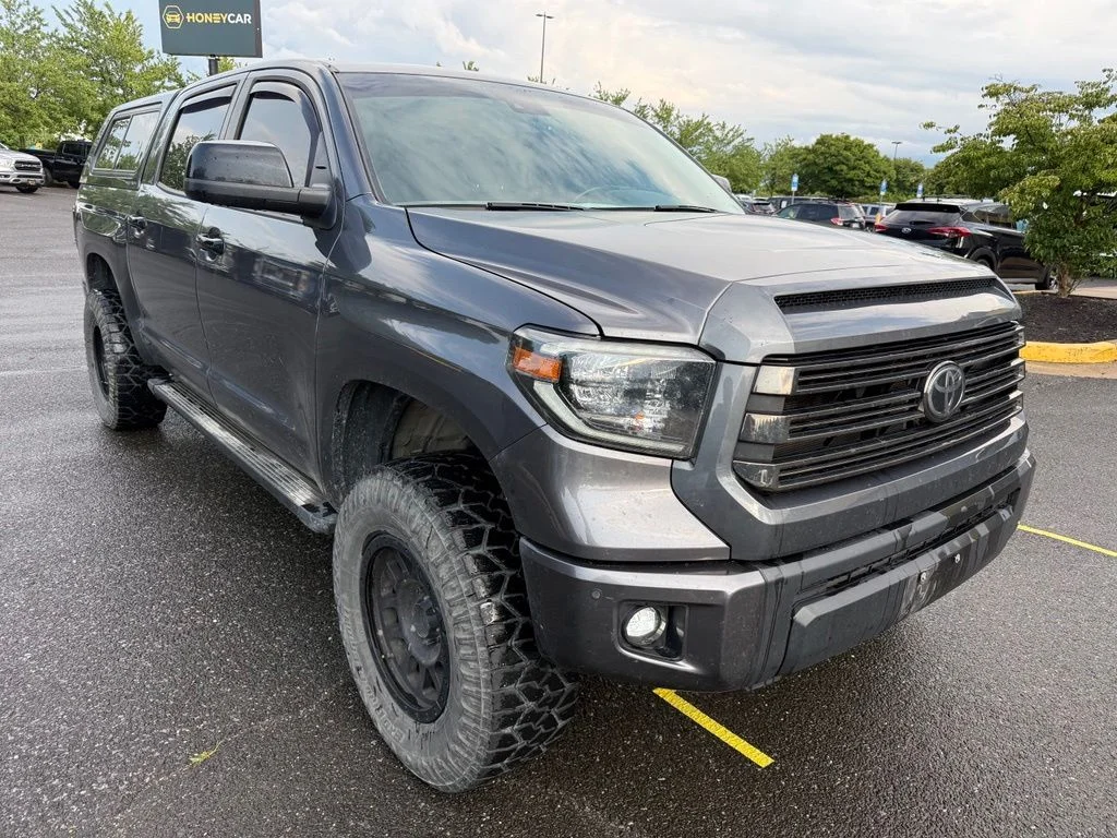 Used 2021  Toyota Limited image 7