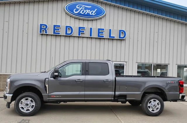 2026 Ford Super Duty F-350® XLT