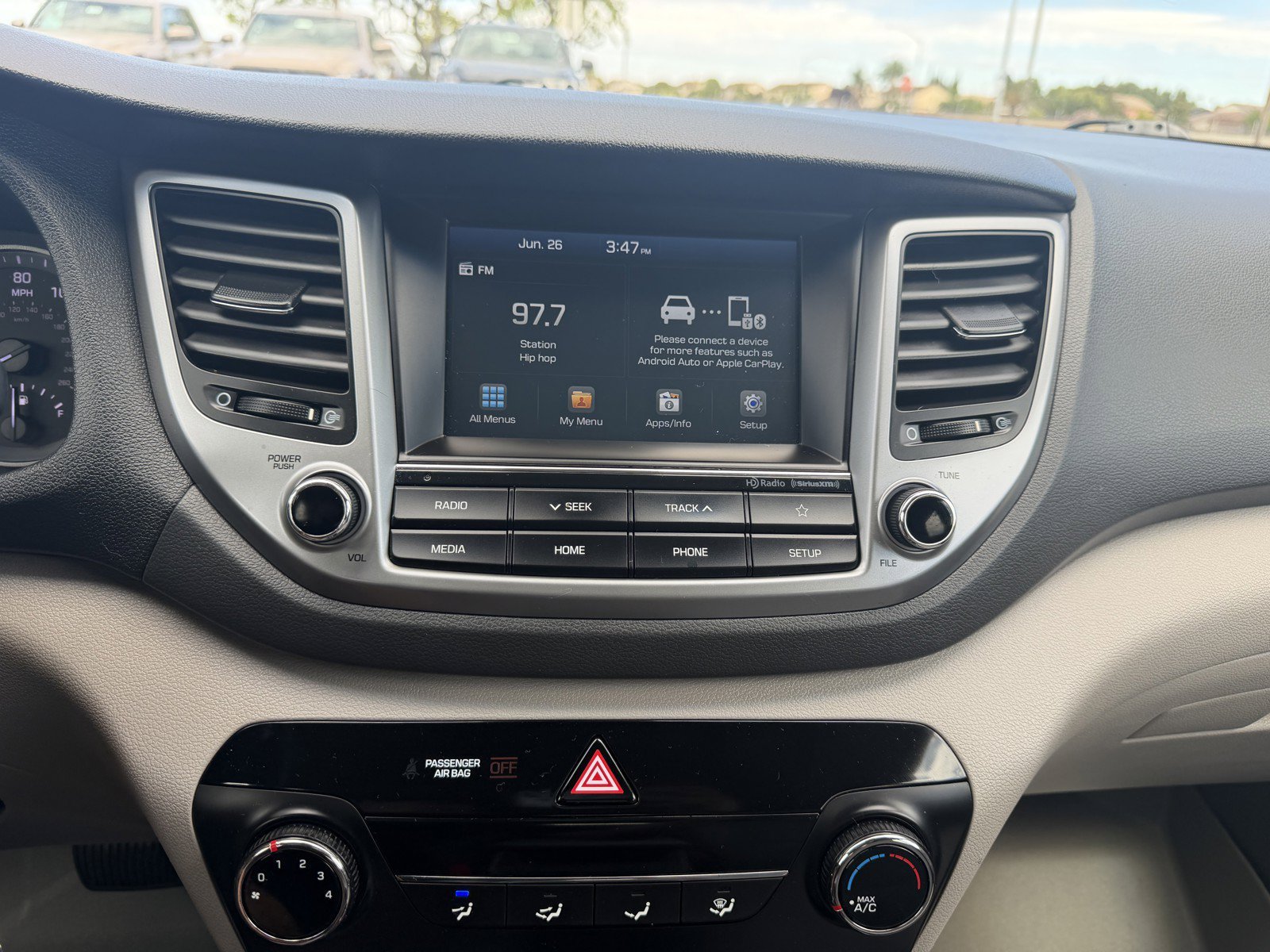 Used 2018 Molten Silver Hyundai SEL image 11