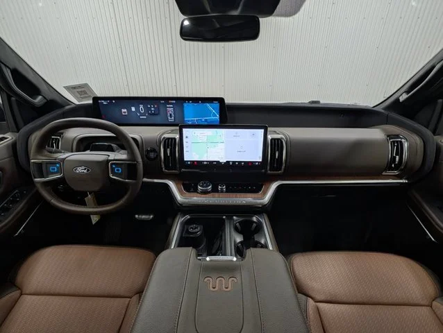 New 2027 Star White Metallic Tri-Coat Ford King Ranch® image 38