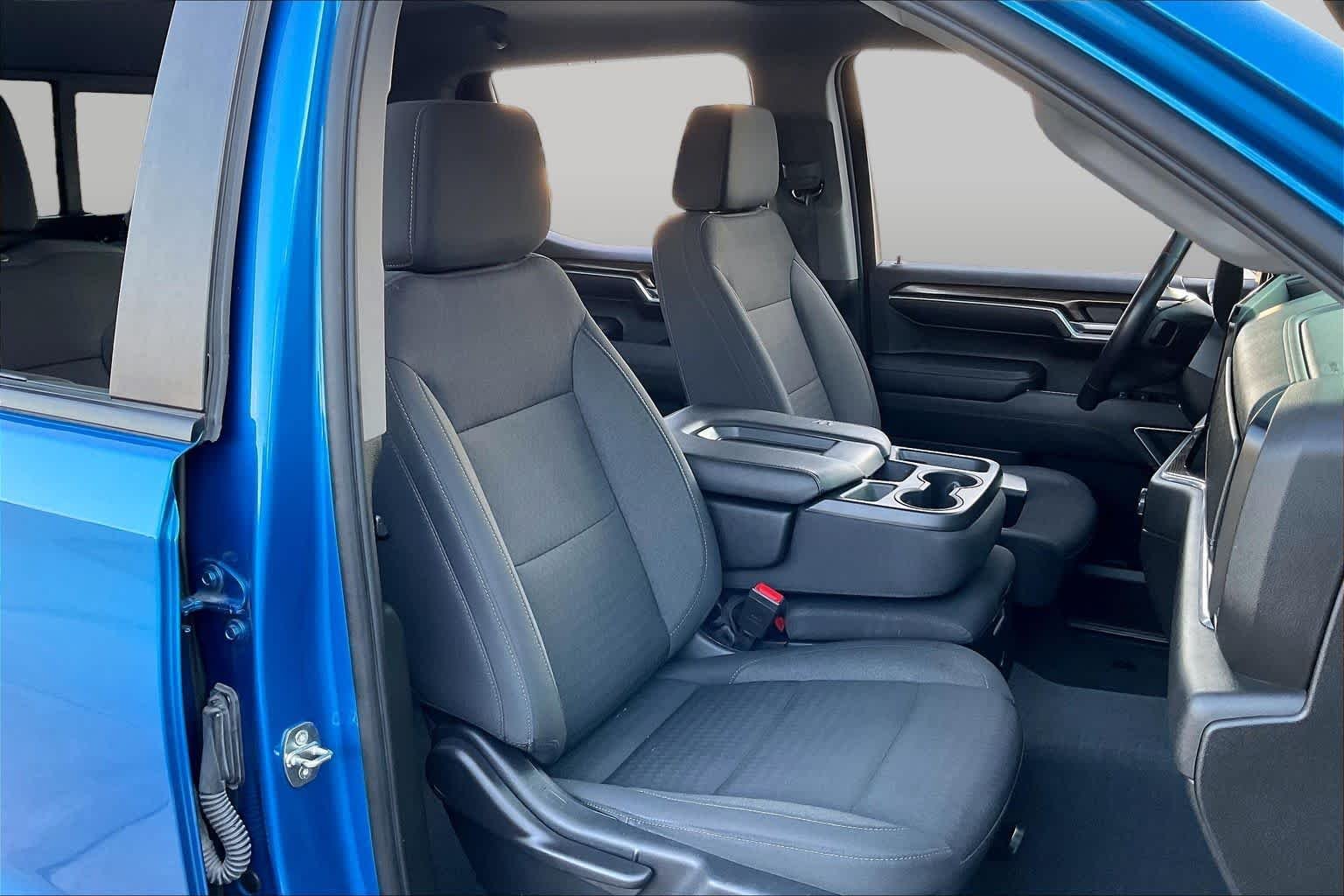 Used 2022 Glacier Blue Metallic Chevrolet LT image 10