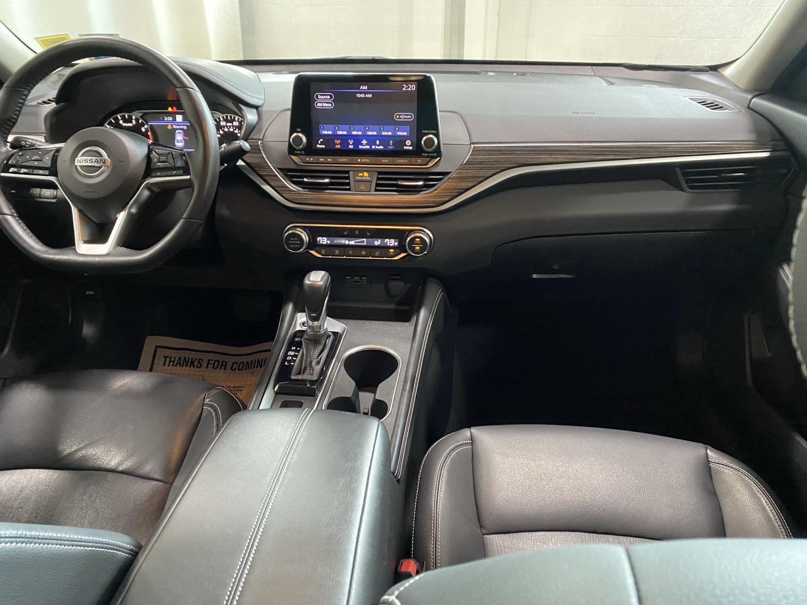 Used 2019 Super Black Nissan 2.5 SL image 13