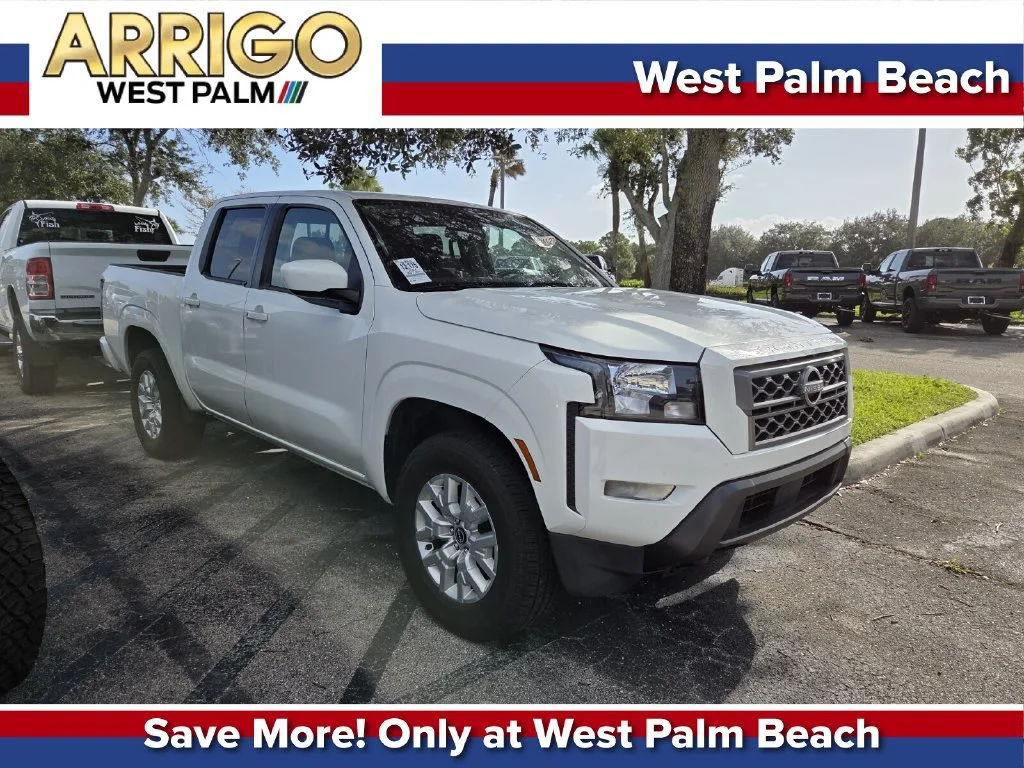 Used 2024 Glacier White Nissan SV image 1
