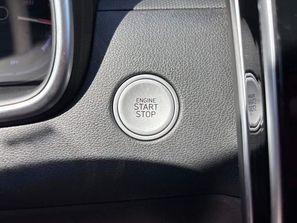 Used 2022 Blue Hyundai SEL image 25