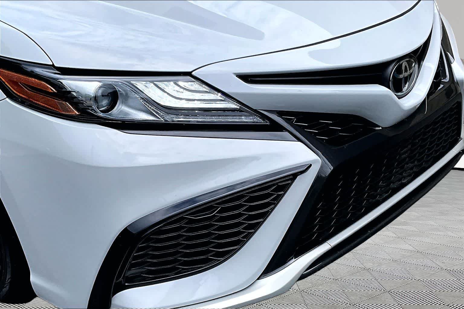 Used 2023 Ice Edge Toyota XSE image 30