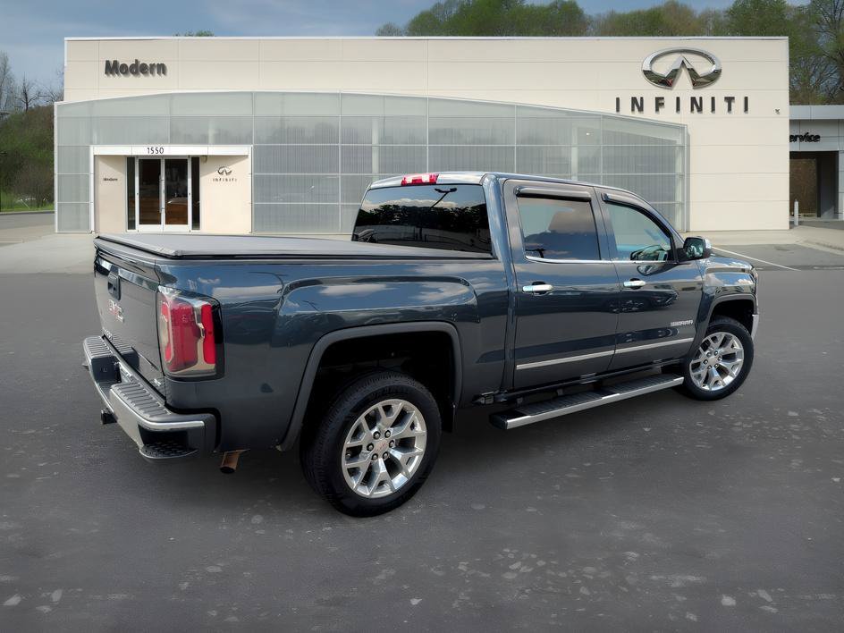 Used 2018 Dark Slate Metallic GMC SLT image 4