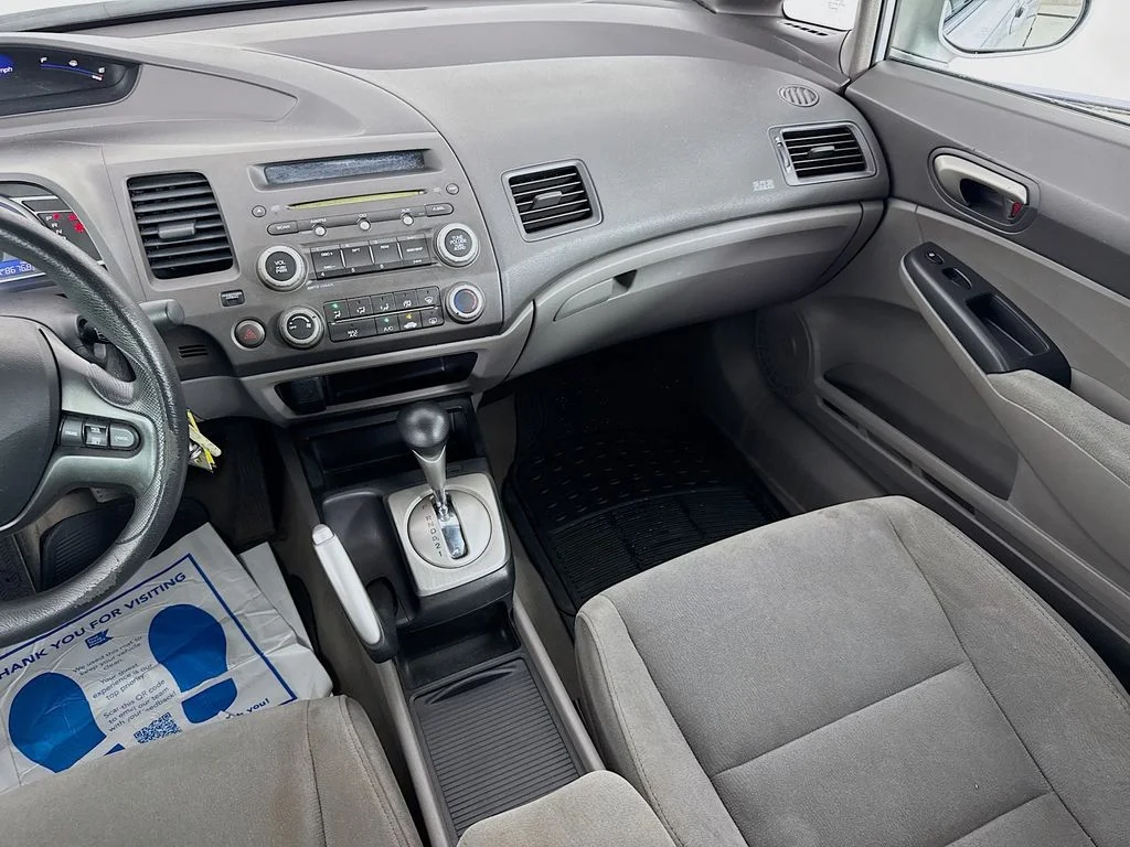 Used 2008 Silver Honda LX image 26