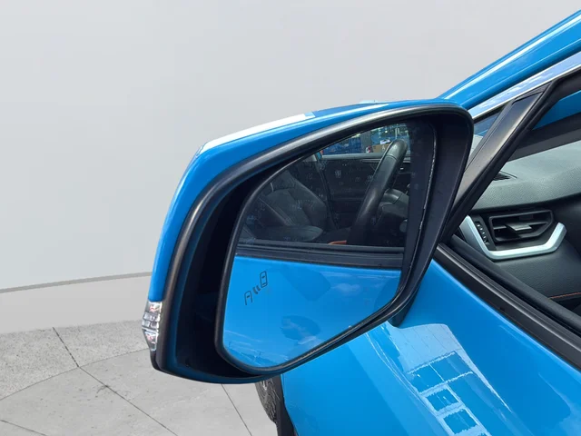 Used 2021 Blue Toyota Adventure image 32
