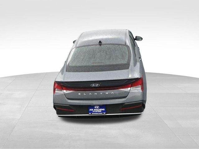 New 2026 Gray Hyundai SEL Sport image 26
