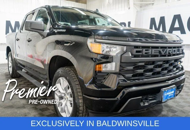 Used 2023 Black Chevrolet Custom image 4