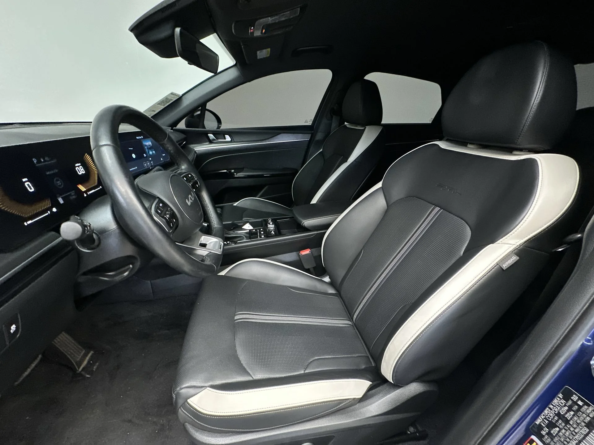 Used 2025 Yacht Blue Kia GT-Line image 12