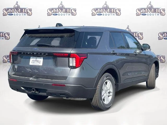 New 2026 Gray Ford Active image 3