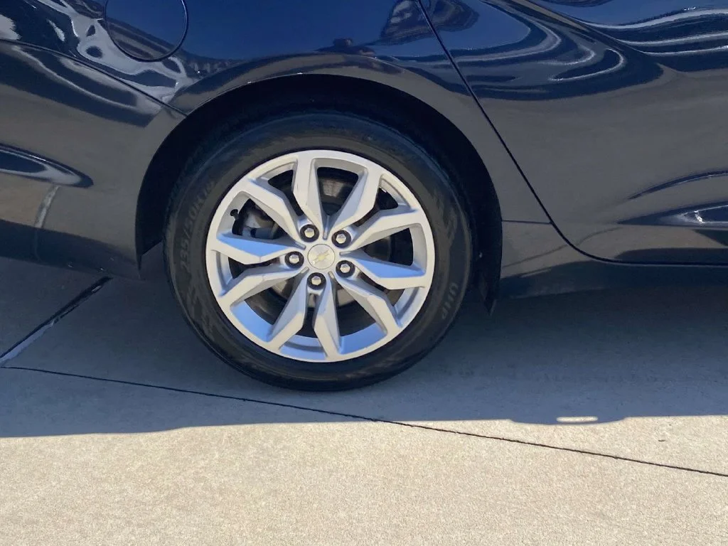 Used 2019 Blue Chevrolet LT image 11