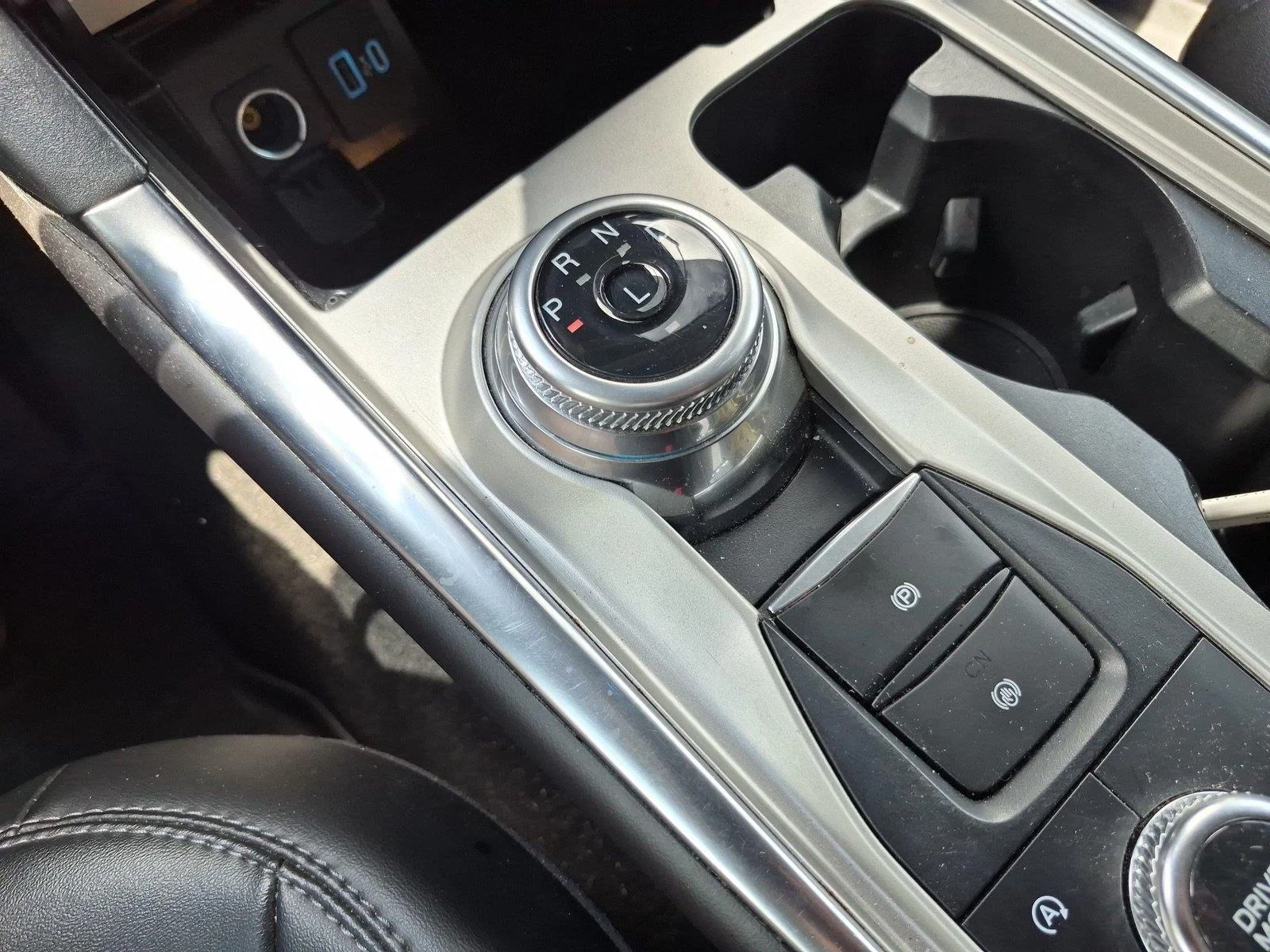 Used 2024 Carbonized Gray Metallic Ford XLT image 28