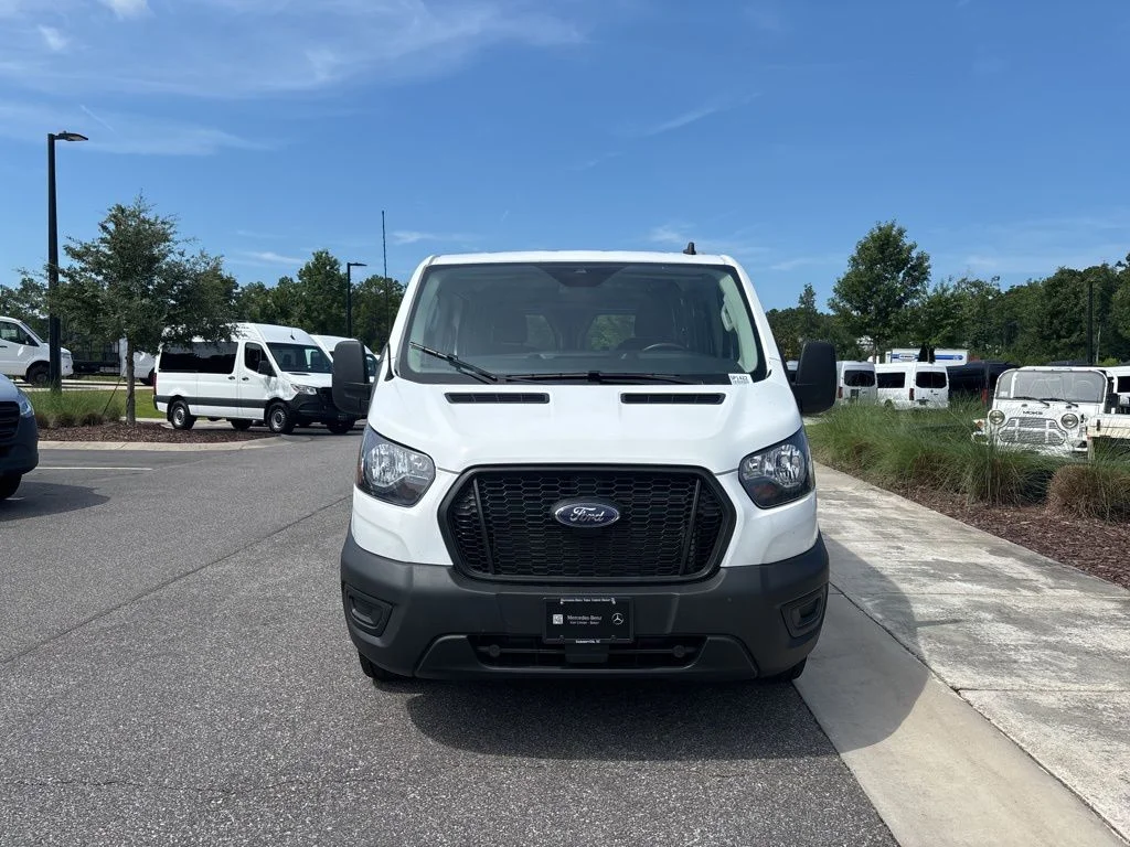 Used 2024 Oxford White Ford Base image 9