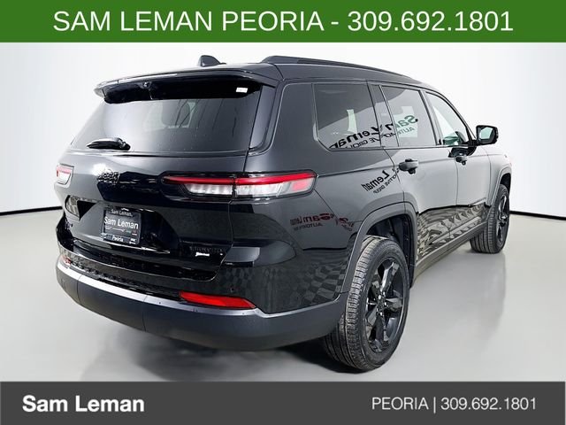 New 2025 Diamond Black Crystal Pearl-Coat Exterior Paint Jeep Limited image 7
