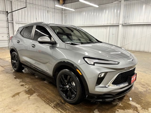 2025 Buick Encore GX Sport Touring's photo
