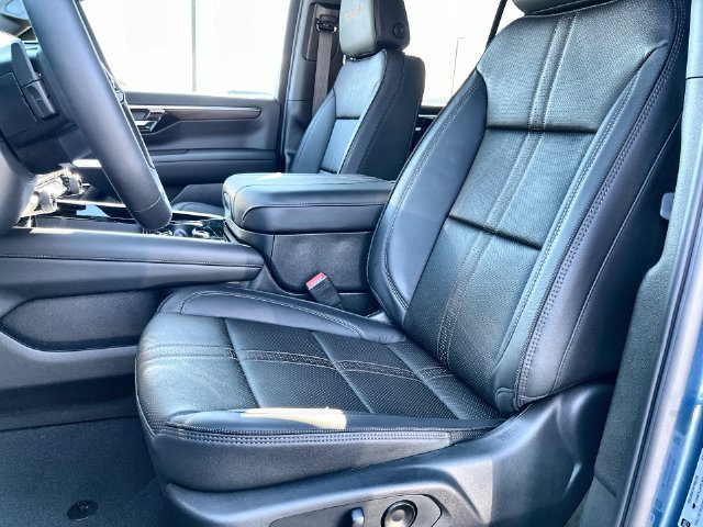 2027 Chevrolet Tahoe photo 21 of 44