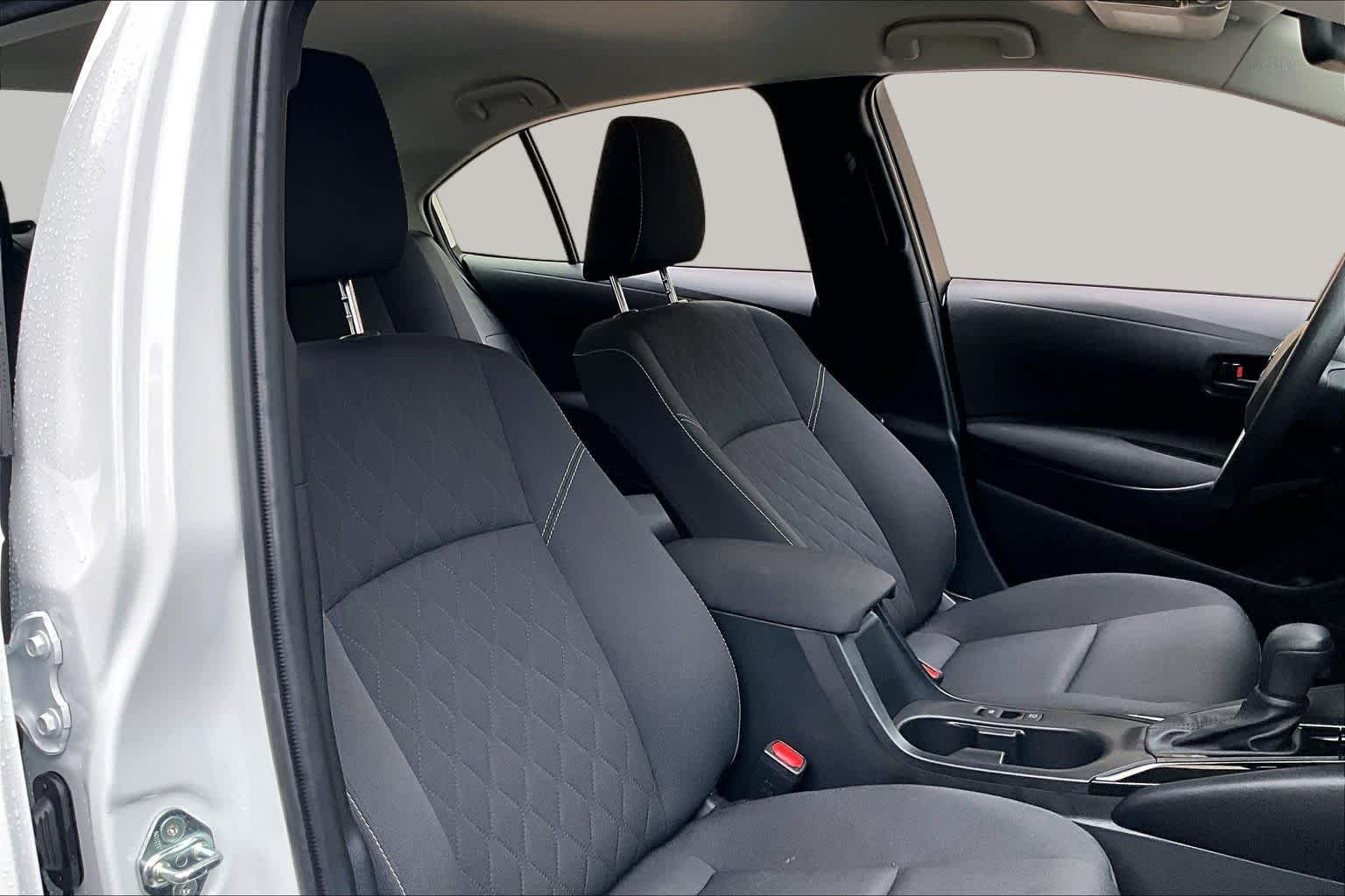Certified Used 2026 Ice Cap Toyota Hybrid LE image 9