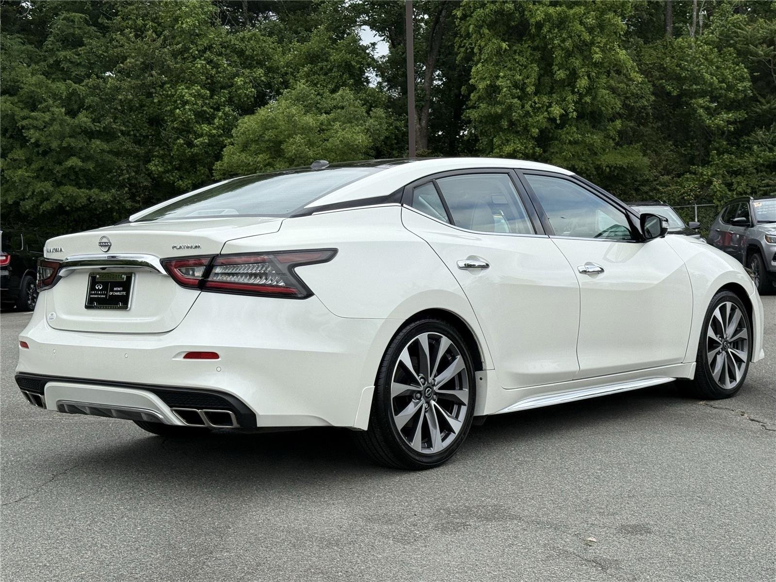Used 2023 Pearl White Tricoat Nissan Platinum image 27