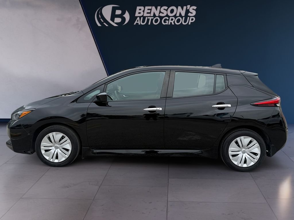 Used 2023 Black Nissan S image 2
