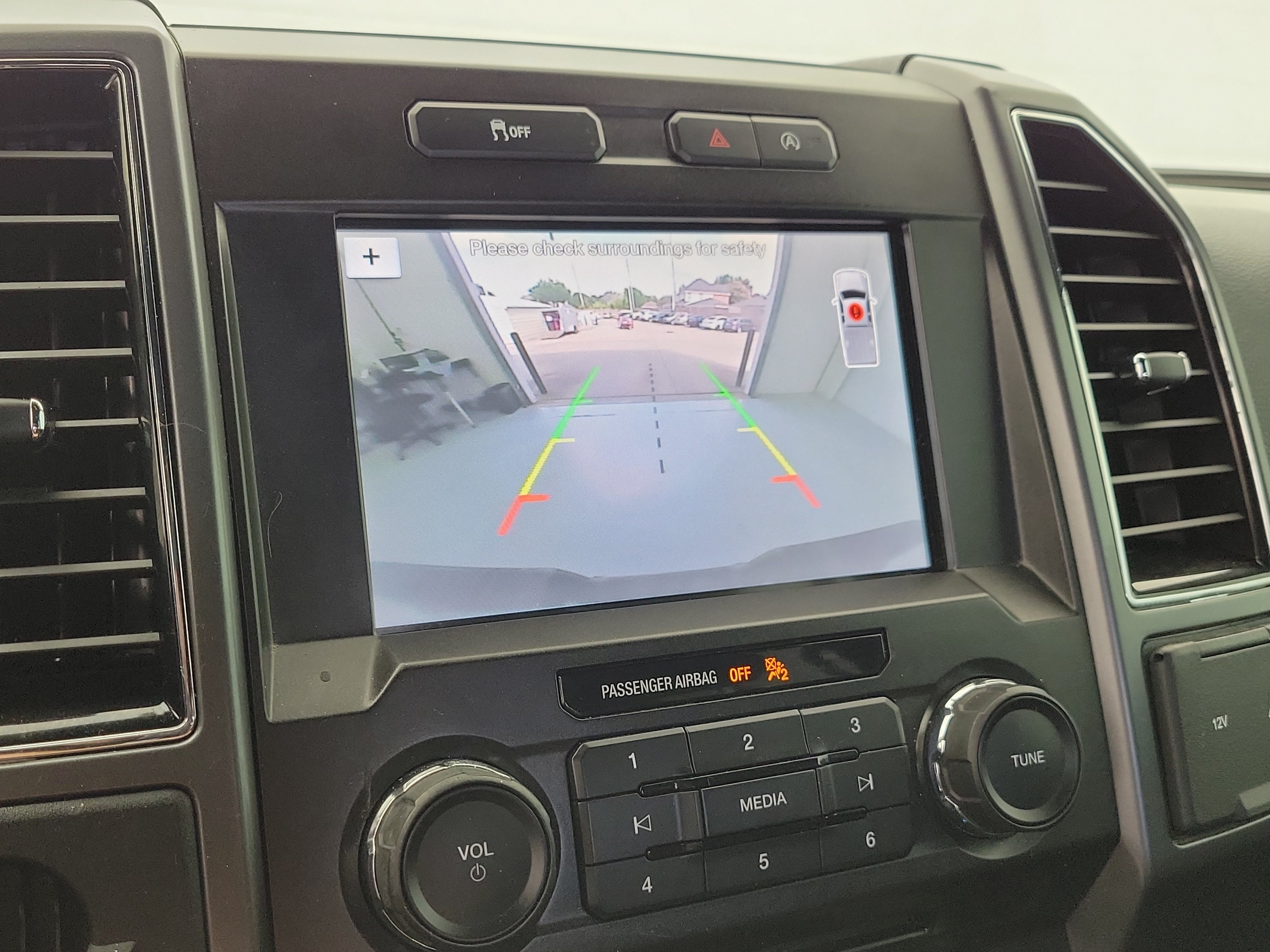 Used 2018 Magnetic Ford XLT image 28