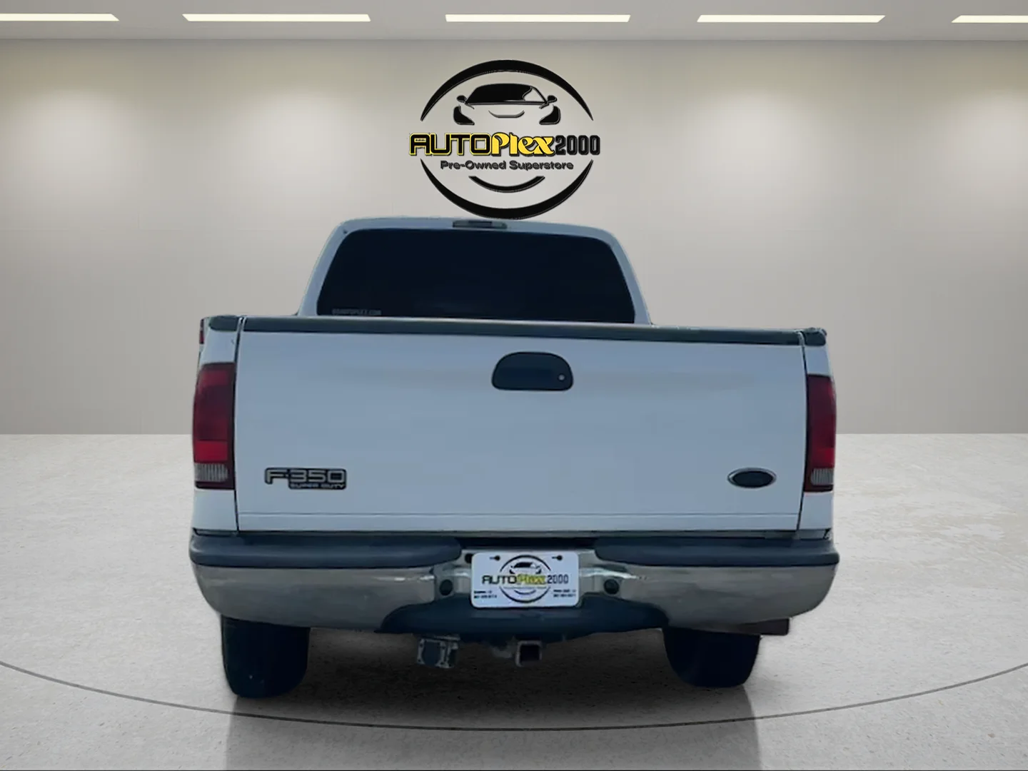Used 2004 White Ford Lariat image 6