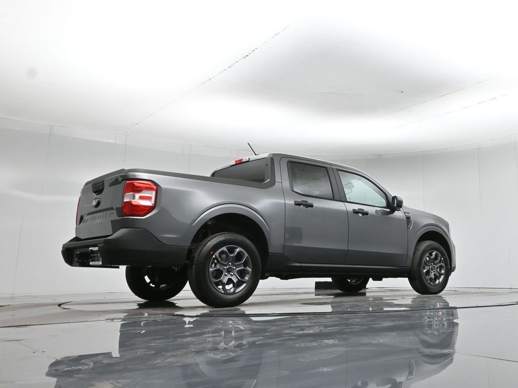 New 2026 Carbonized Gray Metallic Ford XLT image 46