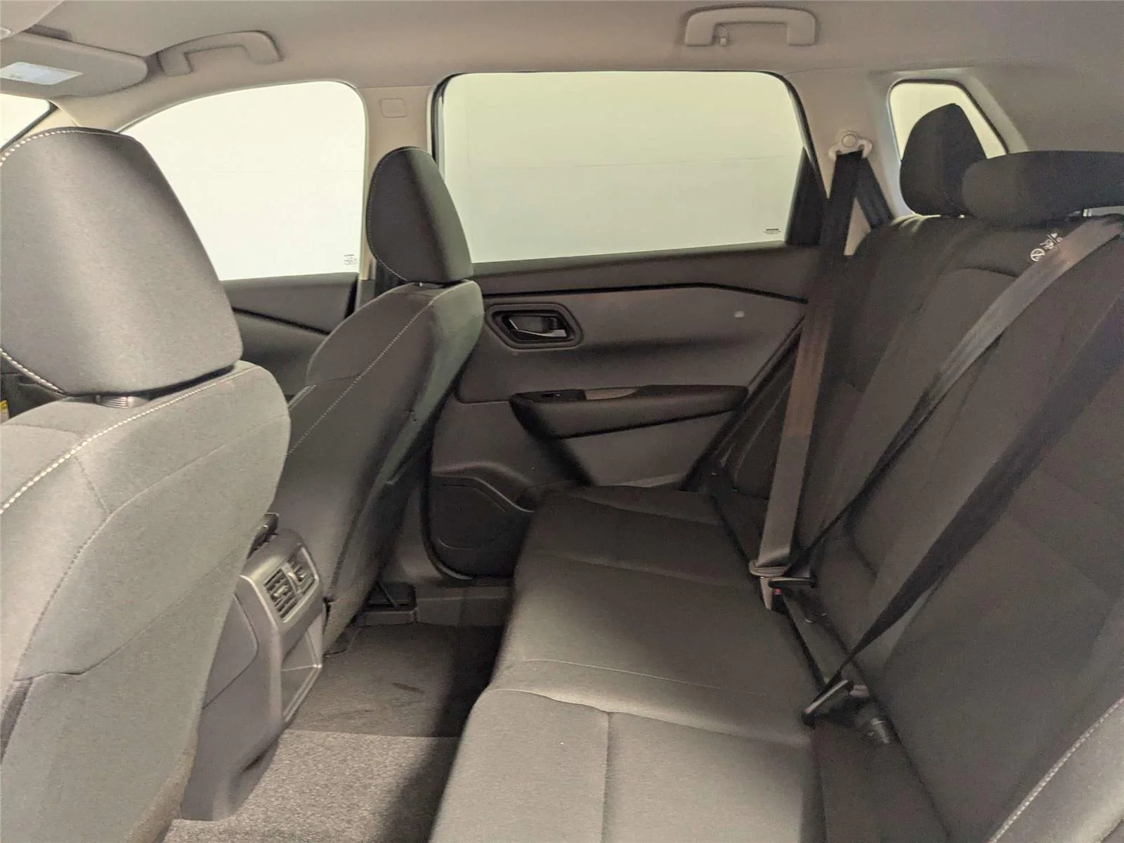 2026 Nissan Rogue S - Photo 34
