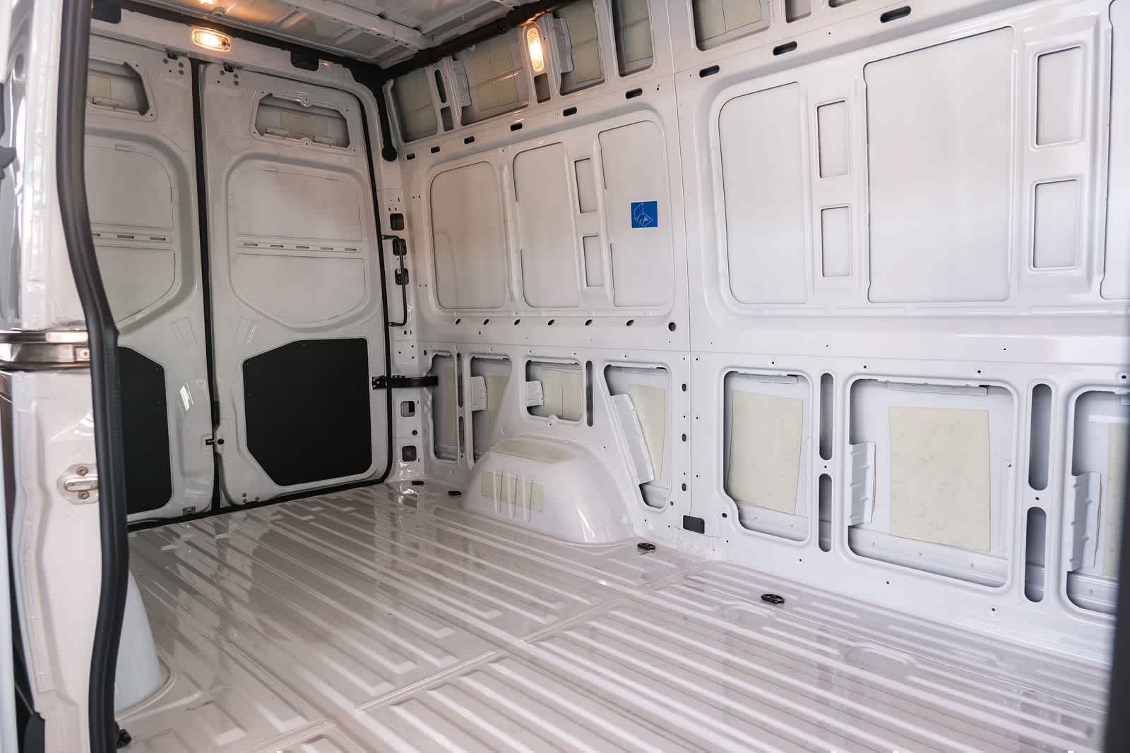 New 2026 Arctic White Mercedes-Benz Cargo 144WB High Roof RWD 2.0L I4 Diesel Turbo HO image 24