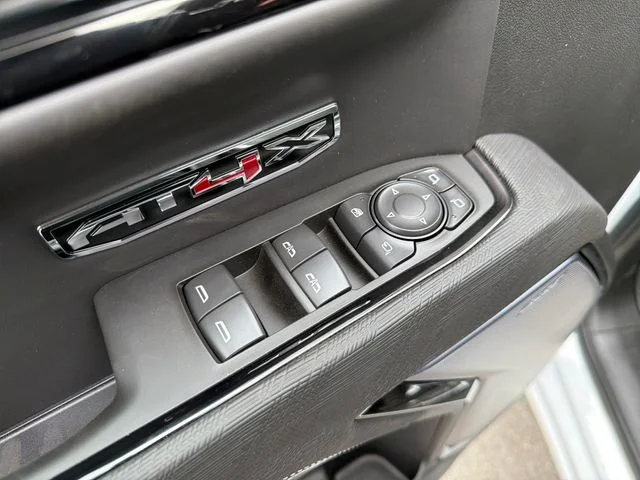 New 2026 White GMC AT4X image 18