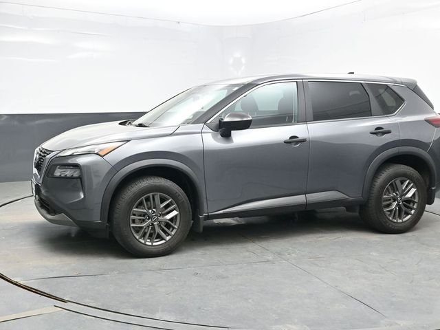 Used 2023 Gray Nissan S image 3