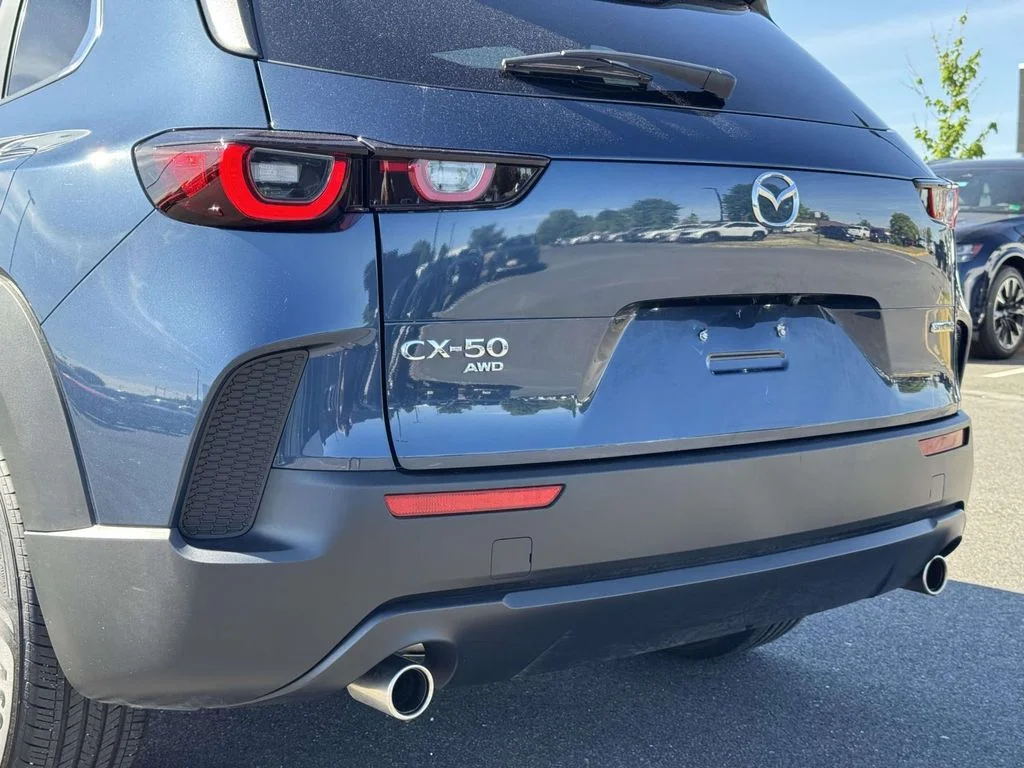 2025 Mazda CX-50 Premium - Photo 11