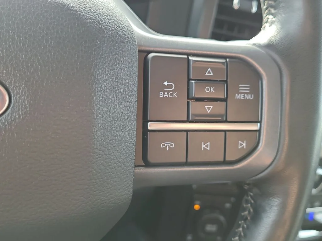 Used 2023 White Ford Lariat image 29